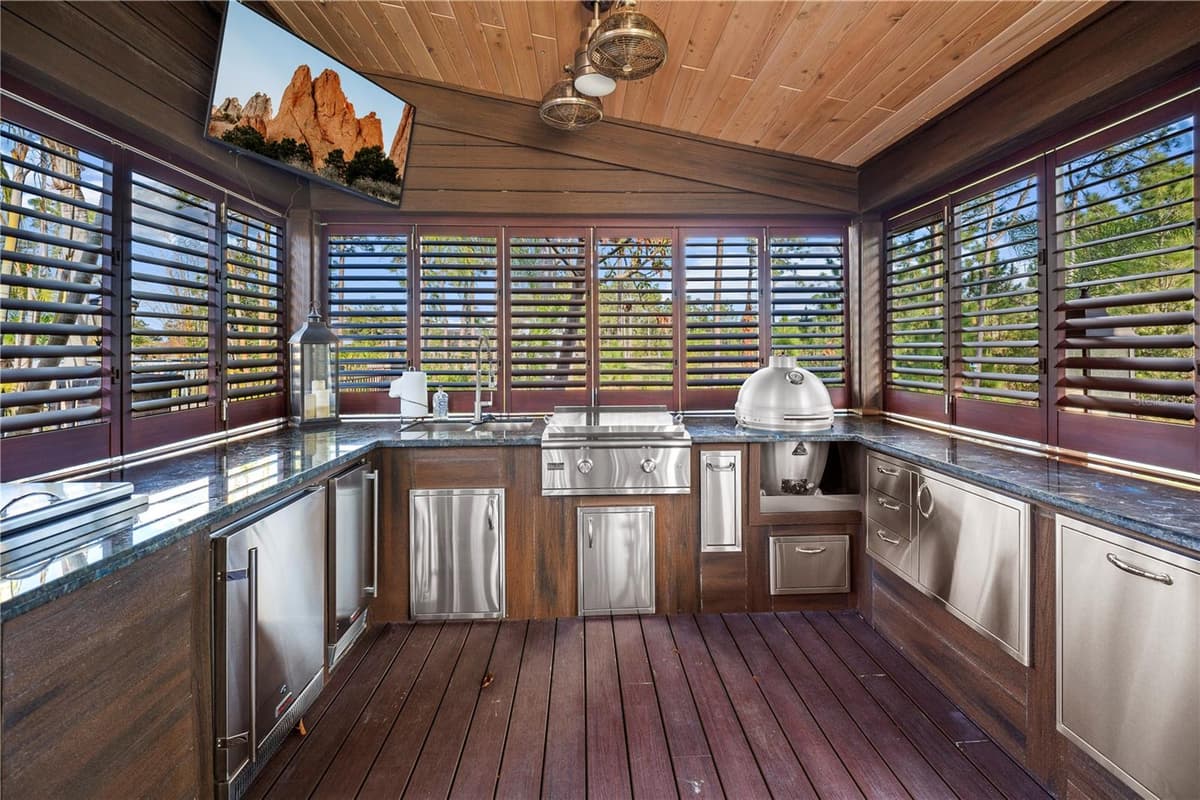 6900 RANCHERO COURT — photo 74 of 84
