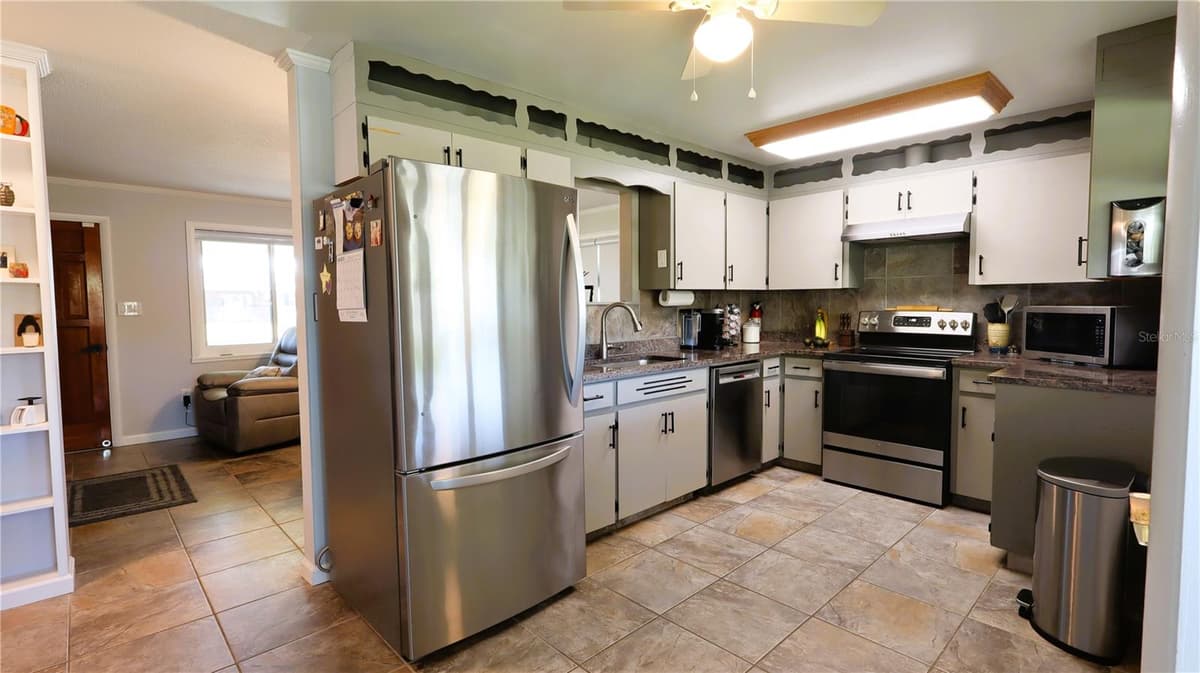 664 CR 467 — photo 18 of 43