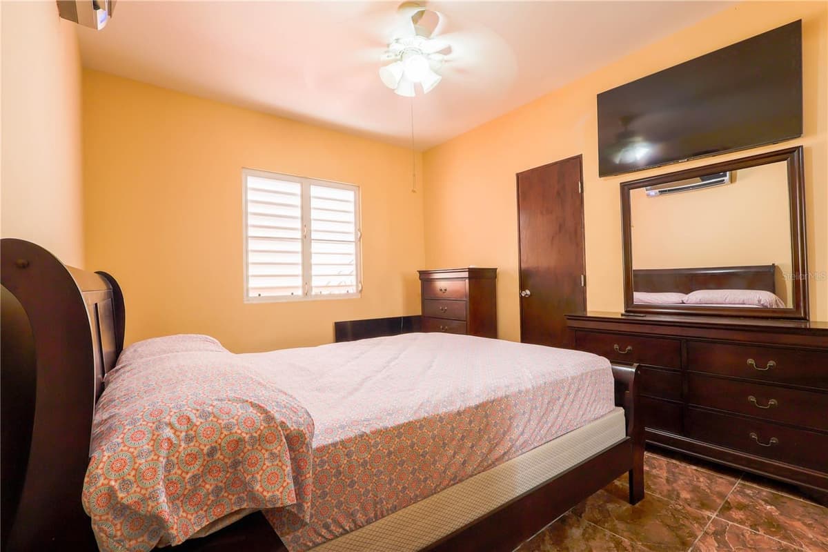 7 CALLE OPALO — photo 14 of 26