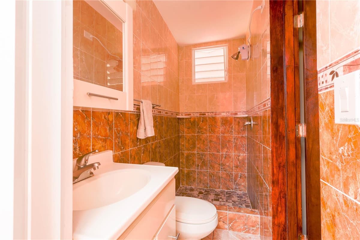 7 CALLE OPALO — photo 20 of 26