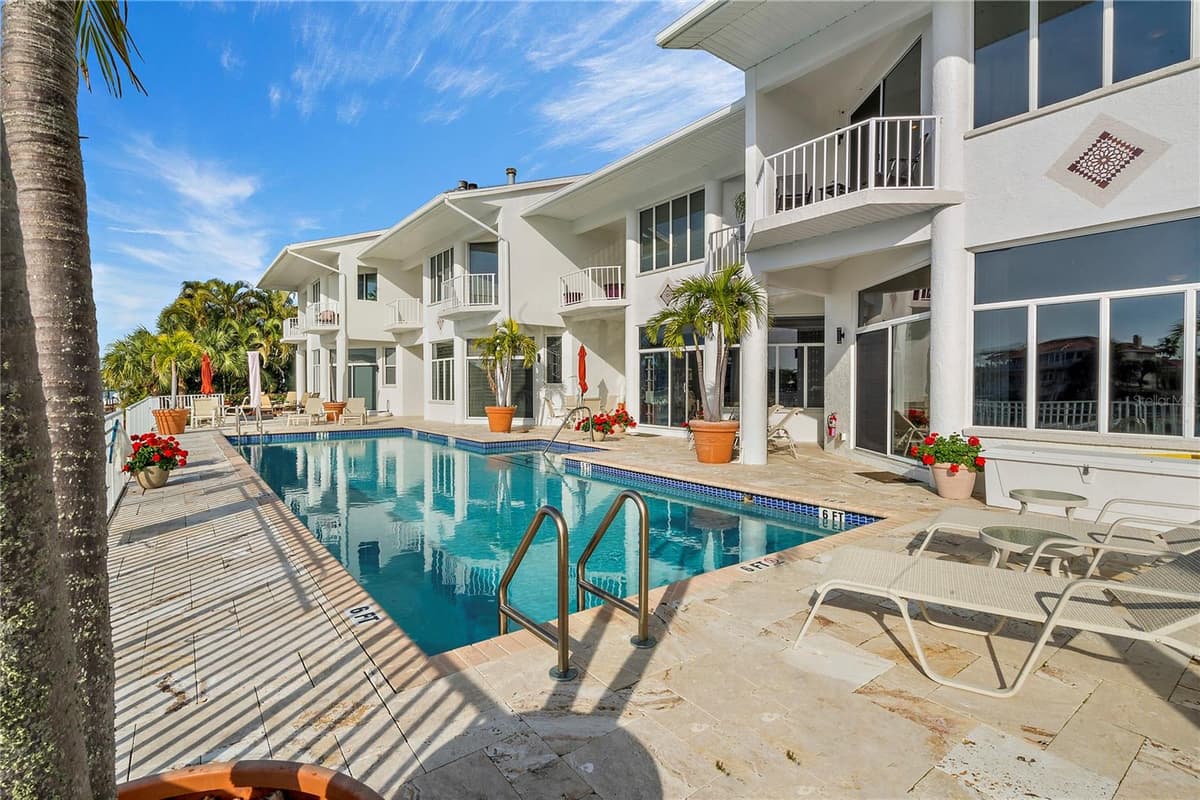 830 PINELLAS BAYWAY — photo 48 of 61