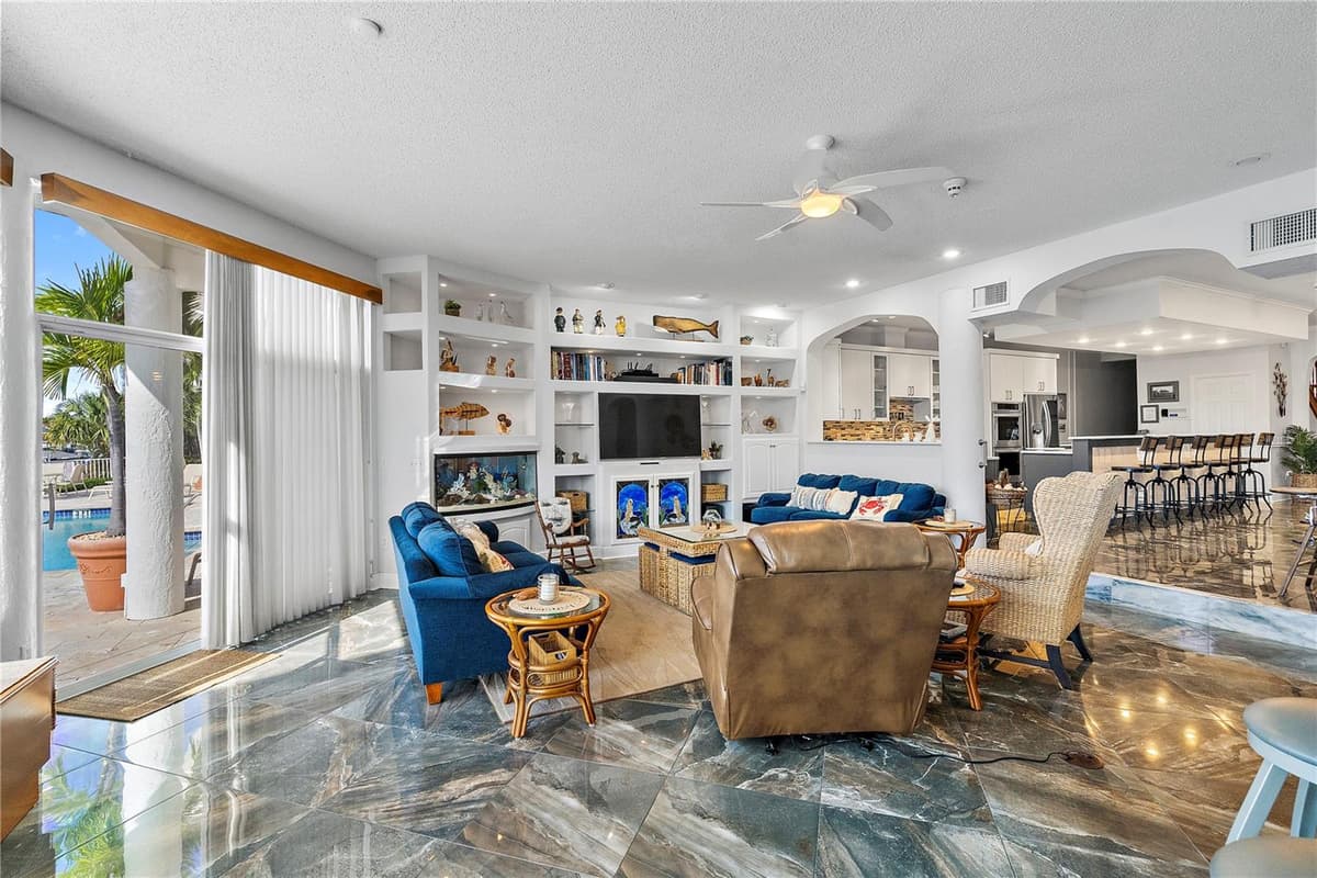830 PINELLAS BAYWAY — photo 18 of 61