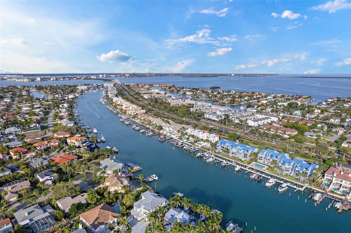 830 PINELLAS BAYWAY — photo 56 of 61