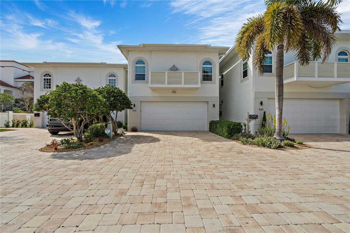 830 PINELLAS BAYWAY — photo 2 of 61