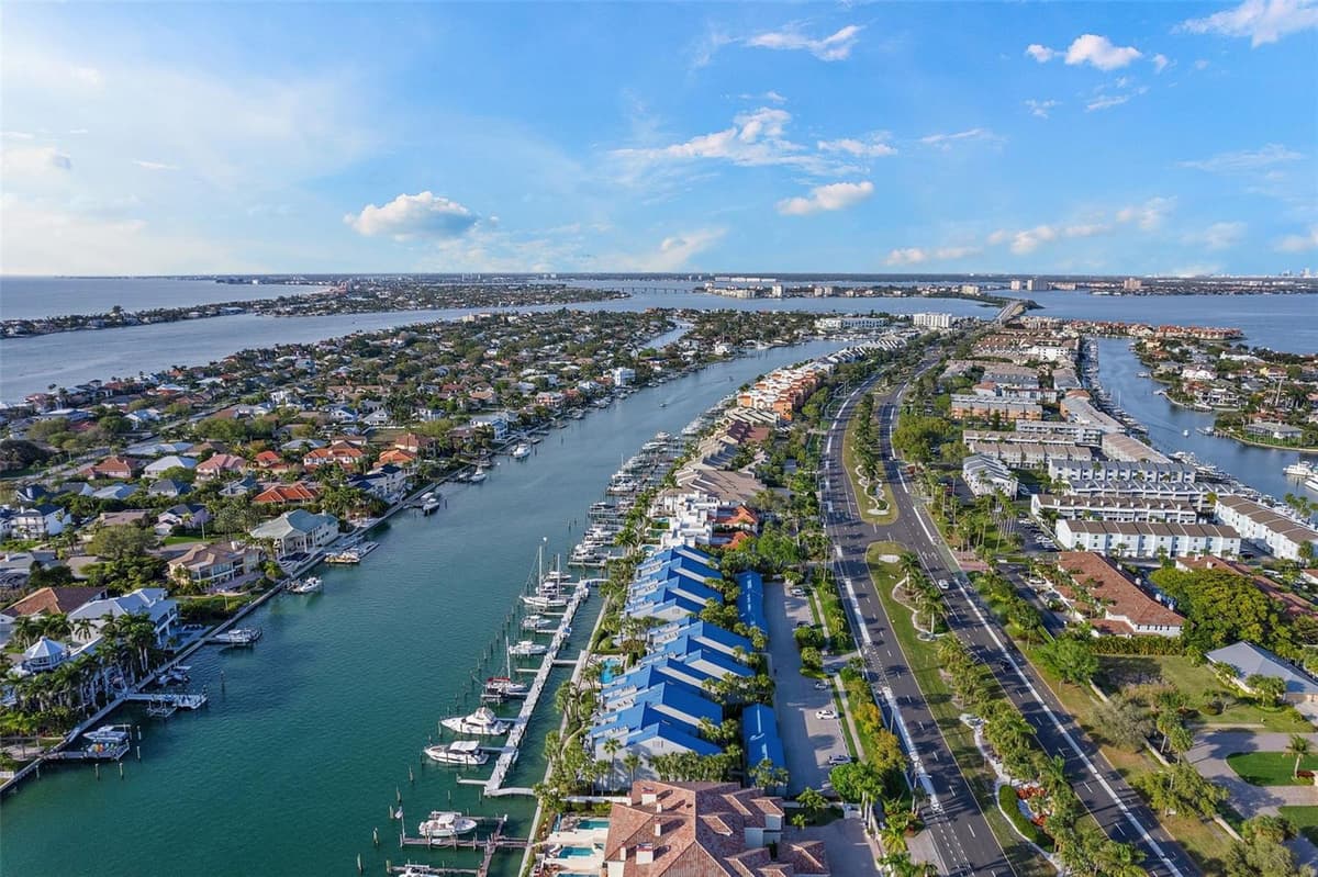830 PINELLAS BAYWAY — photo 55 of 61
