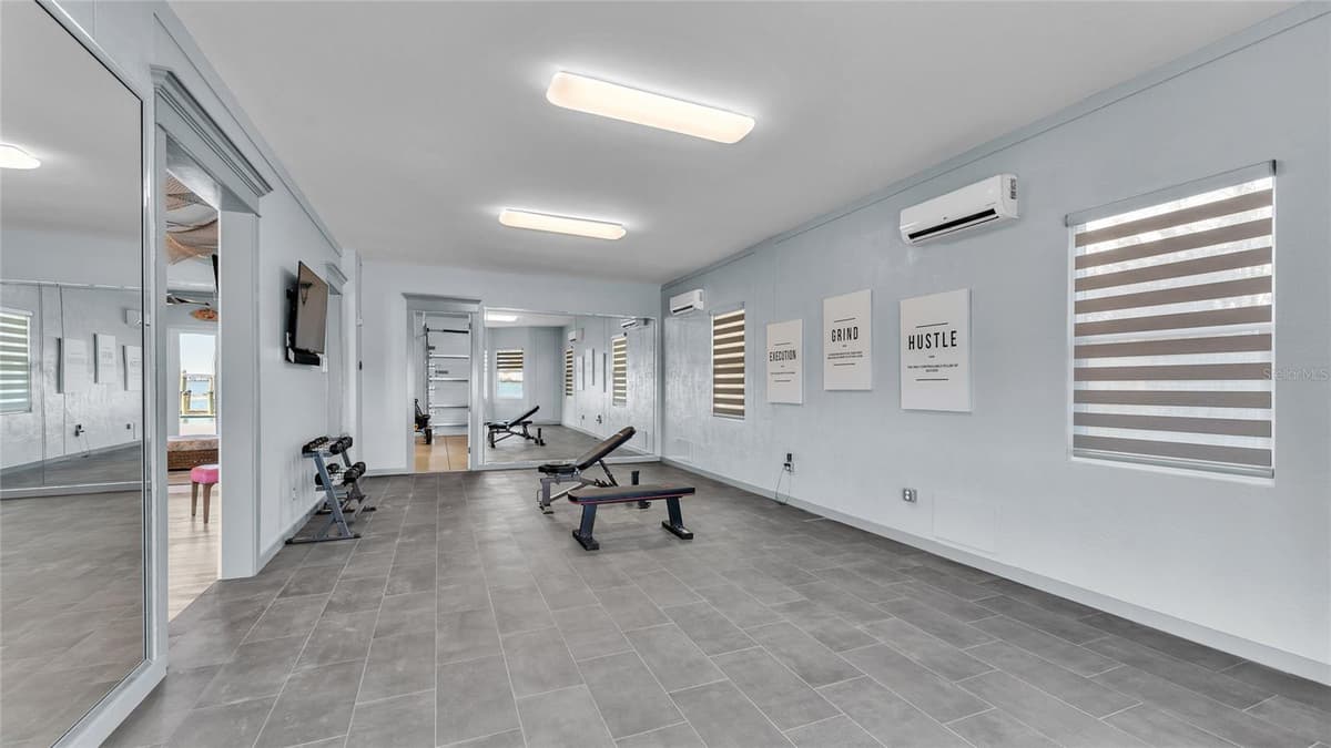 635 KEY ROYALE DRIVE — photo 46 of 100