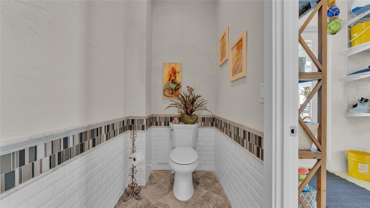 635 KEY ROYALE DRIVE — photo 38 of 100