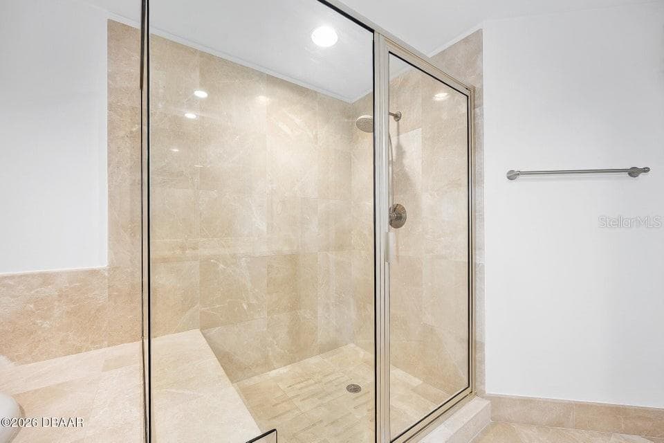 231 RIVERSIDE DRIVE — photo 16 of 54
