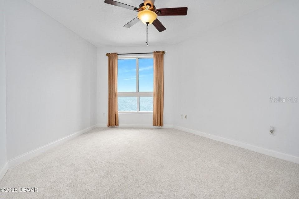 231 RIVERSIDE DRIVE — photo 21 of 54