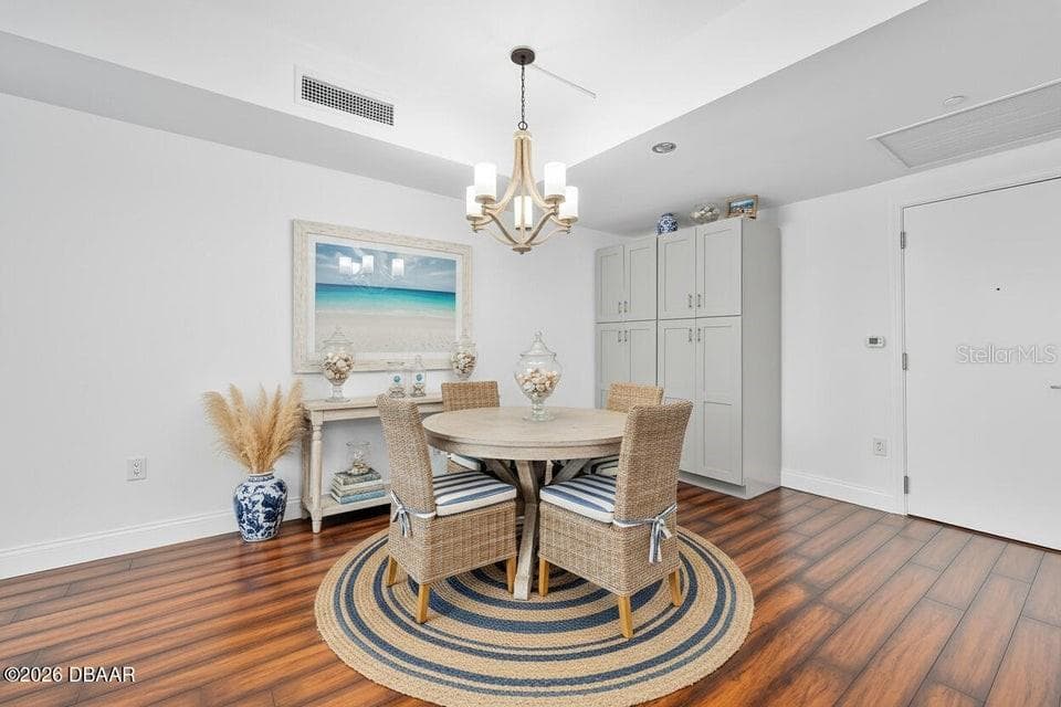 231 RIVERSIDE DRIVE — photo 8 of 54
