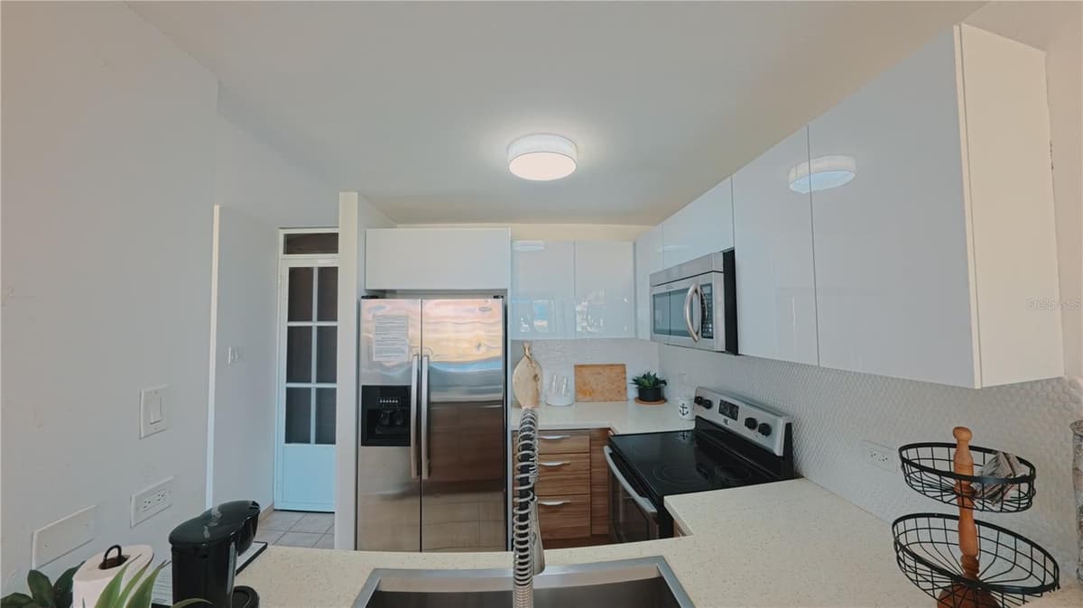 400 COND. HAUDIMAR BEACH APARTMENTS, EDIF. F — photo 10 of 47