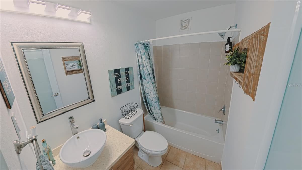 400 COND. HAUDIMAR BEACH APARTMENTS, EDIF. F — photo 25 of 47