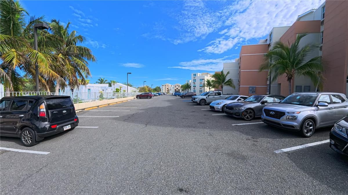 400 COND. HAUDIMAR BEACH APARTMENTS, EDIF. F — photo 42 of 47