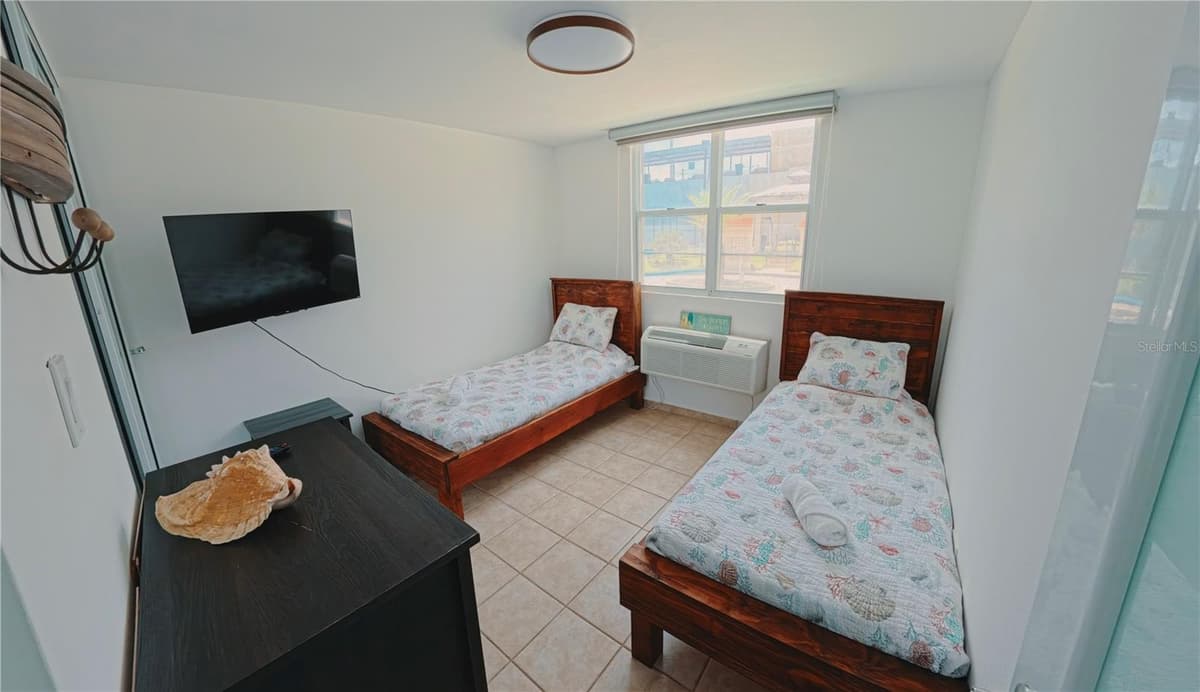 400 COND. HAUDIMAR BEACH APARTMENTS, EDIF. F — photo 24 of 47