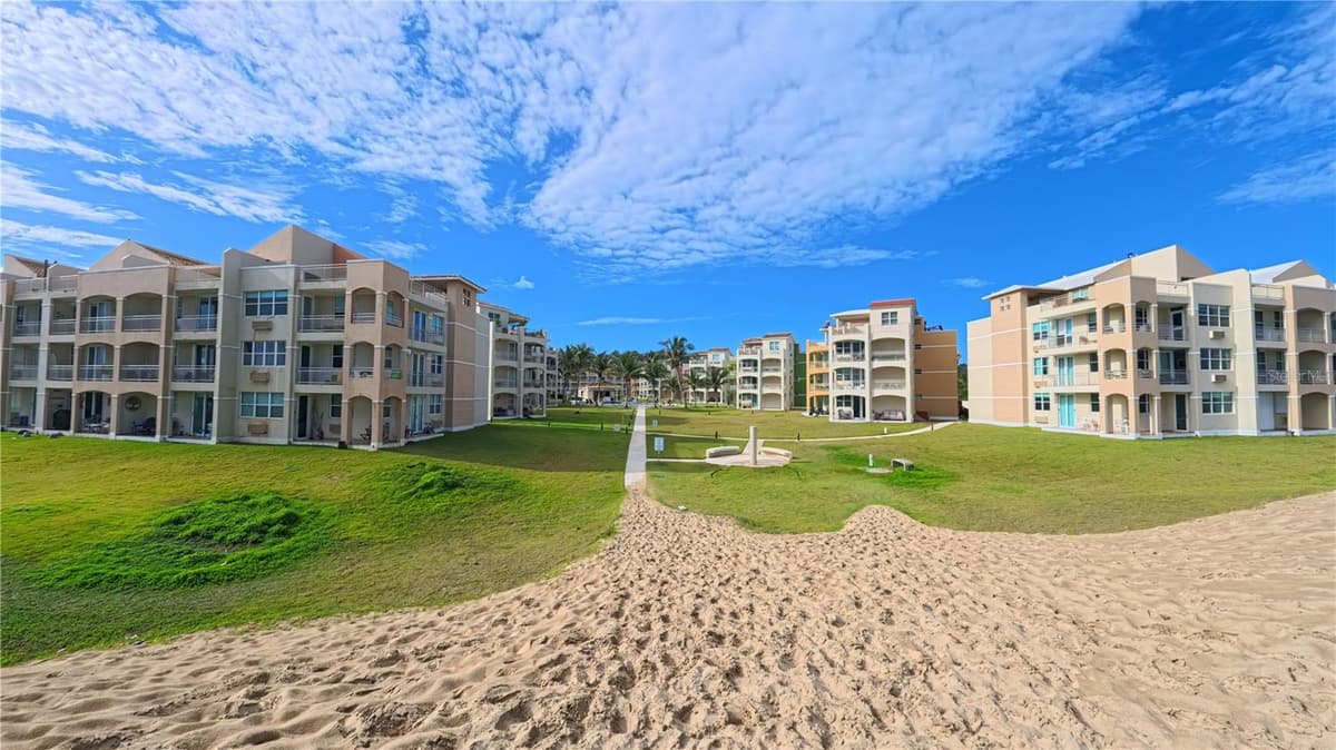 400 COND. HAUDIMAR BEACH APARTMENTS, EDIF. F — photo 34 of 47