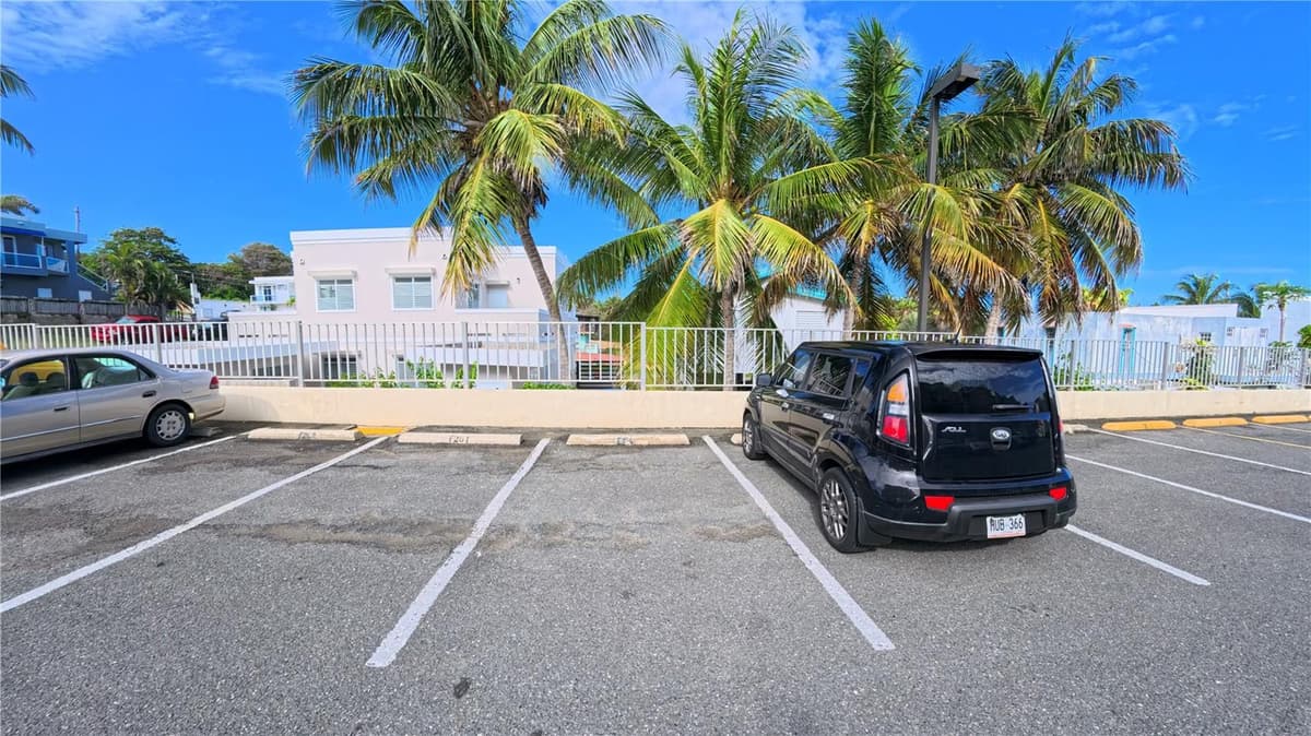 400 COND. HAUDIMAR BEACH APARTMENTS, EDIF. F — photo 43 of 47