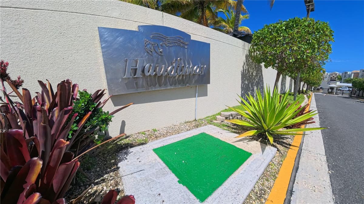 400 COND. HAUDIMAR BEACH APARTMENTS, EDIF. F — photo 35 of 47