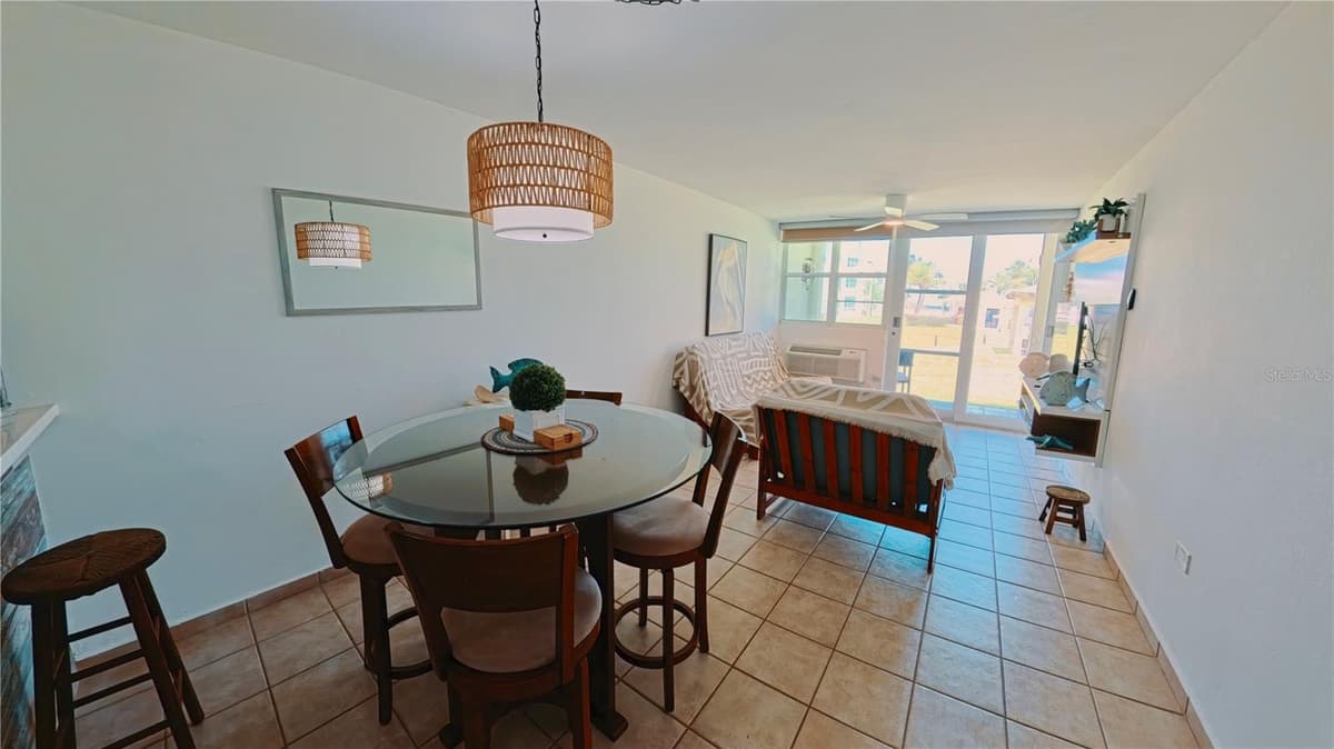 400 COND. HAUDIMAR BEACH APARTMENTS, EDIF. F — photo 5 of 47