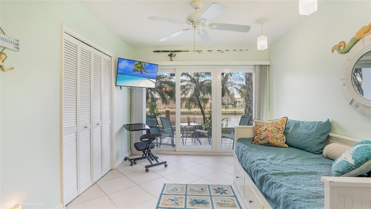 535 HENDRICKS ISLE — photo 10 of 12