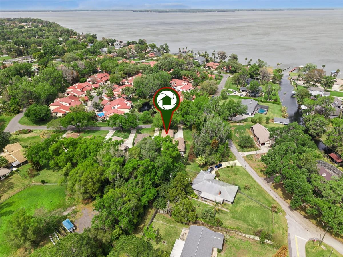 312 WATERWOOD DRIVE — photo 47 of 52