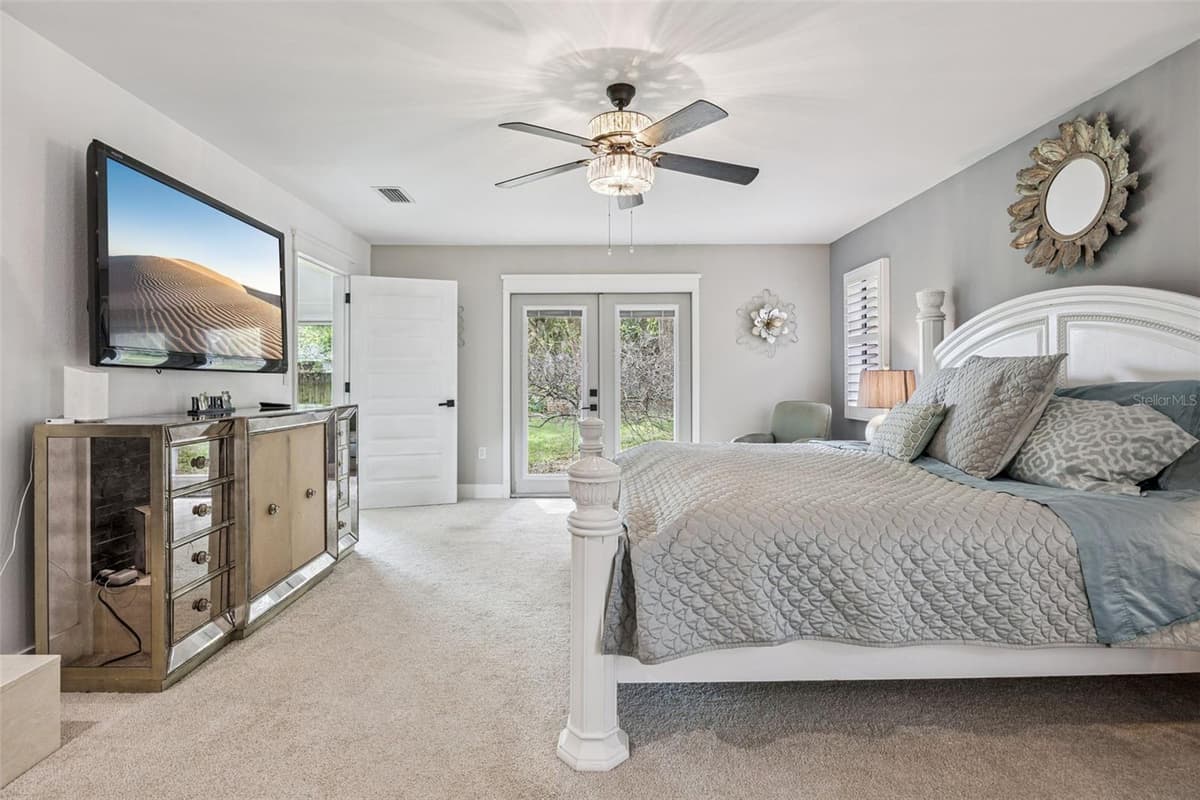 312 WATERWOOD DRIVE — photo 18 of 52
