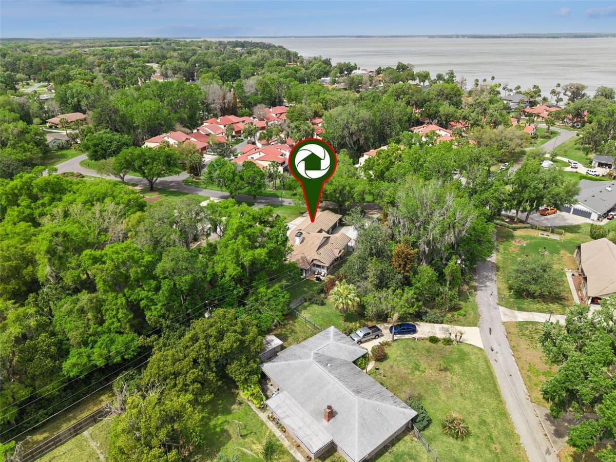 312 WATERWOOD DRIVE — photo 48 of 52