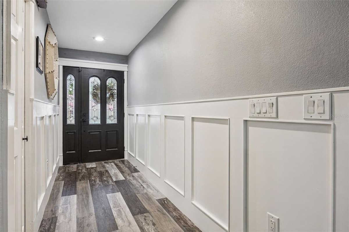 312 WATERWOOD DRIVE — photo 3 of 52