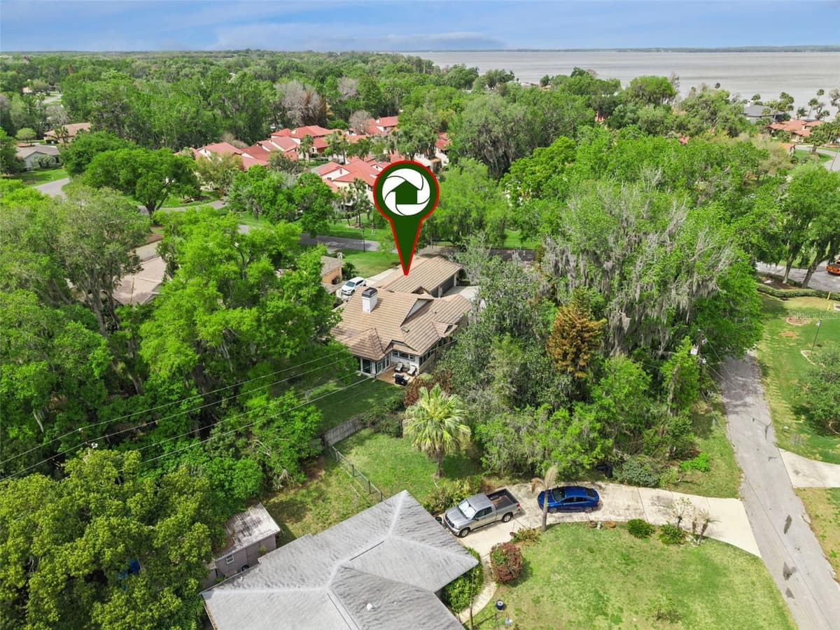 312 WATERWOOD DRIVE — photo 46 of 52