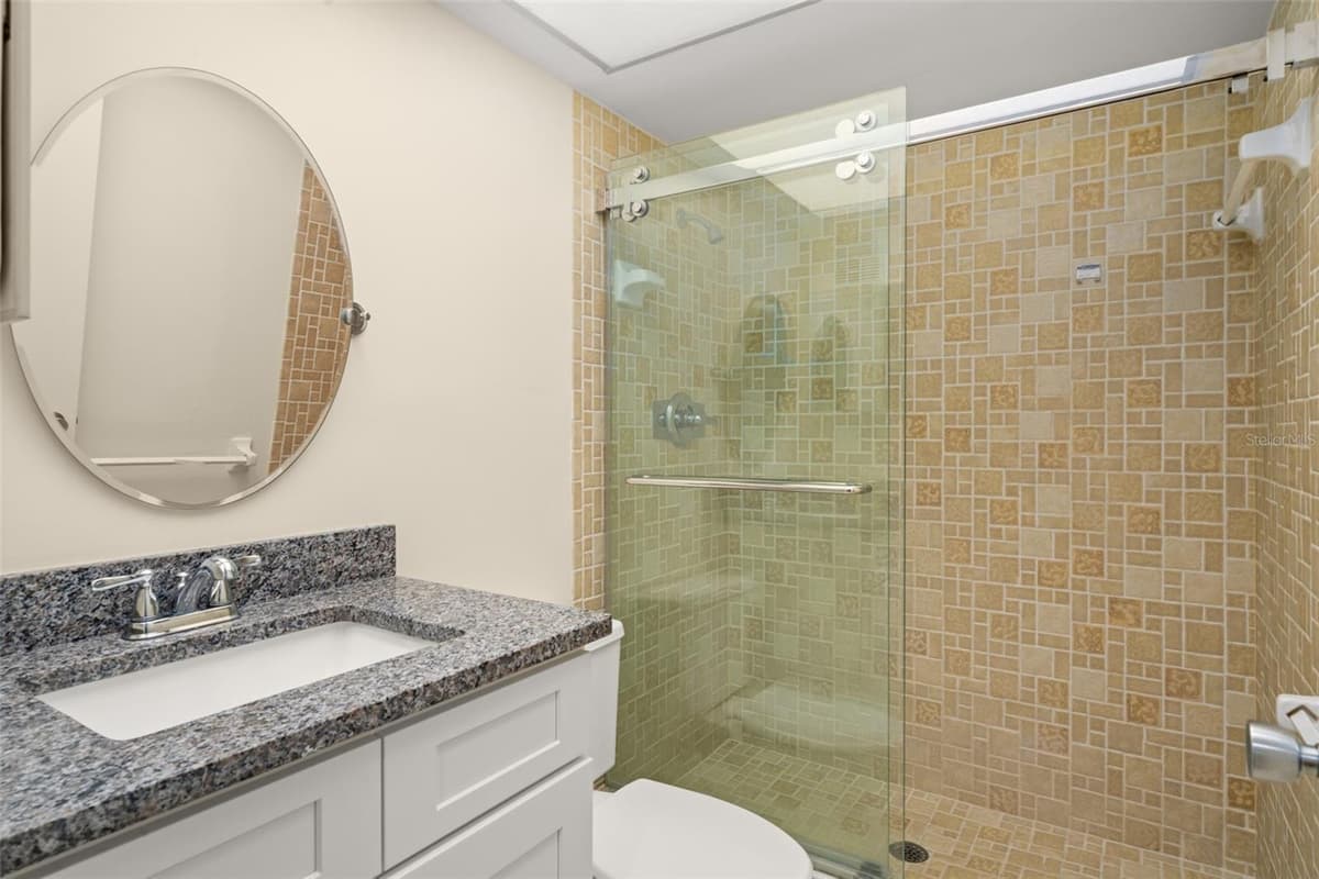 117 COUNTRY CLUB DRIVE — photo 16 of 23