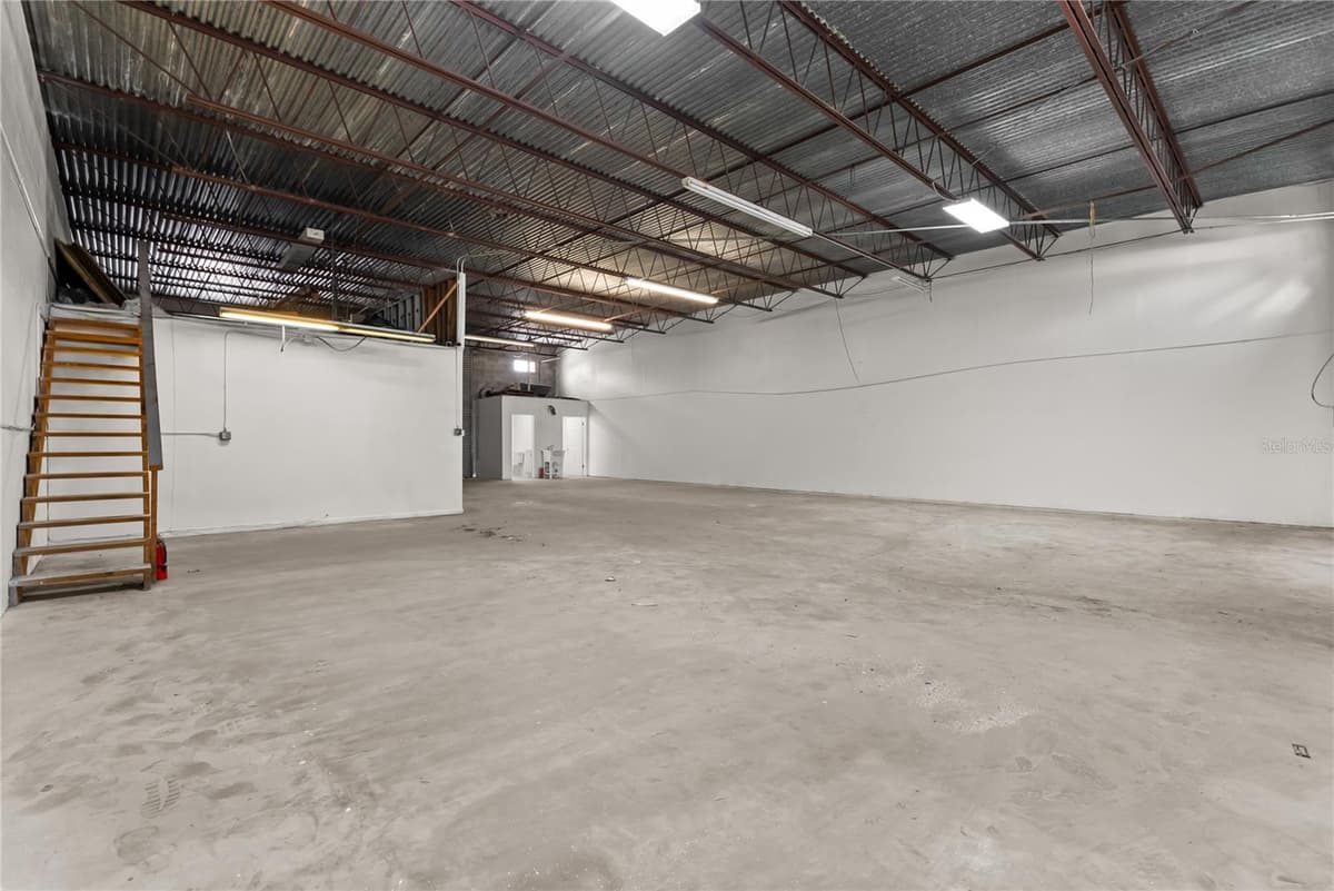 260 POWER COURT — photo 11 of 11