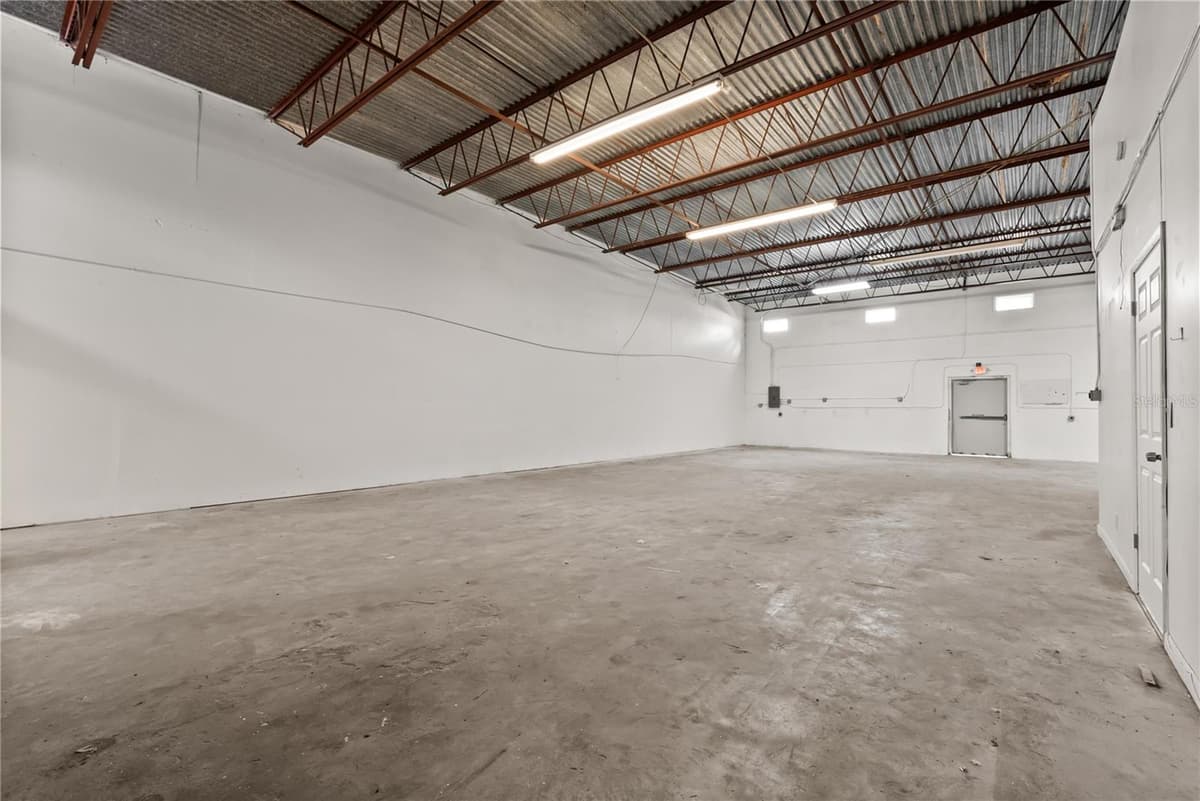 260 POWER COURT — photo 9 of 11