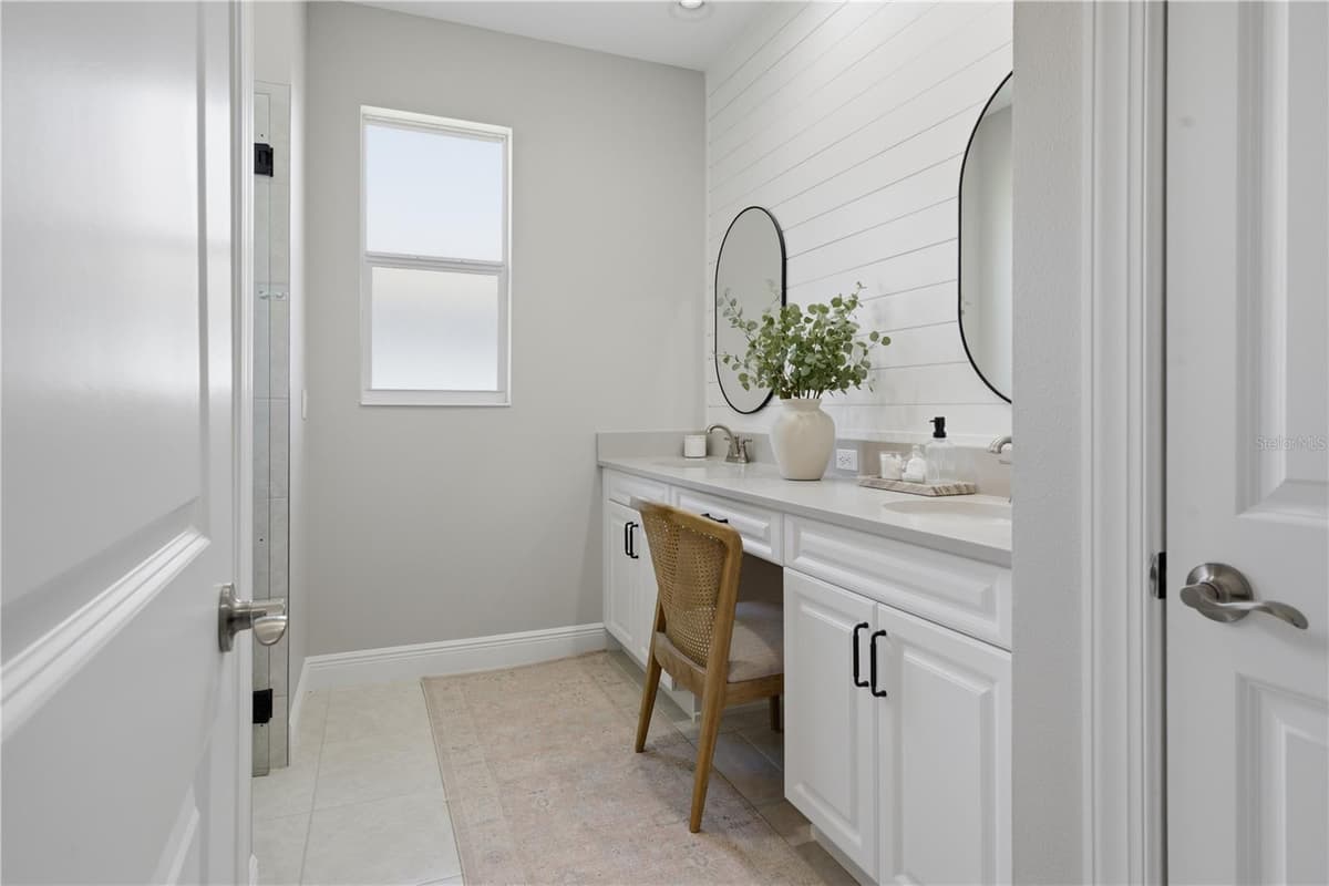 1650 SEGOVIA CIRCLE — photo 16 of 34
