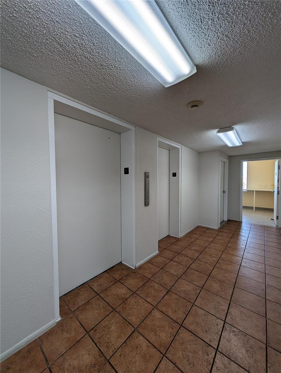 255 DOLPHIN POINT — photo 27 of 83