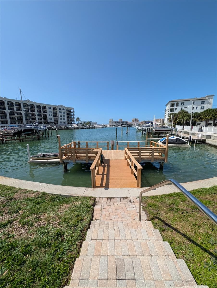 255 DOLPHIN POINT — photo 2 of 83