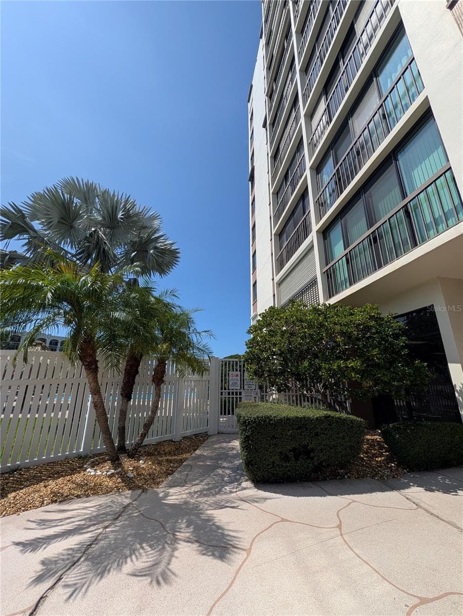 255 DOLPHIN POINT — photo 83 of 83