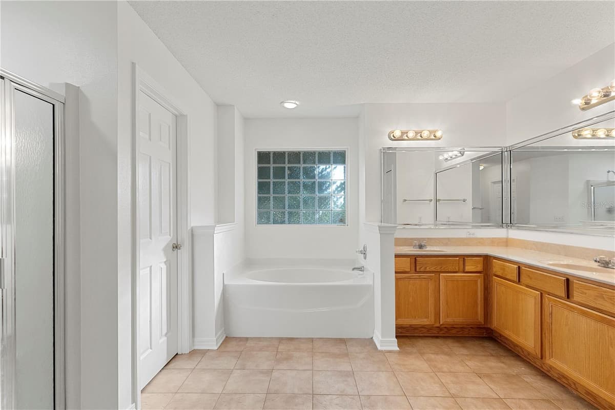 6622 HALLENDALE DRIVE — photo 5 of 12