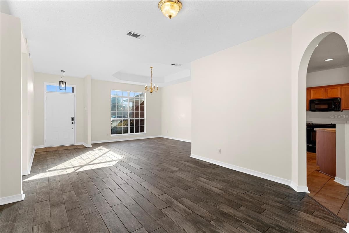 6622 HALLENDALE DRIVE — photo 2 of 12