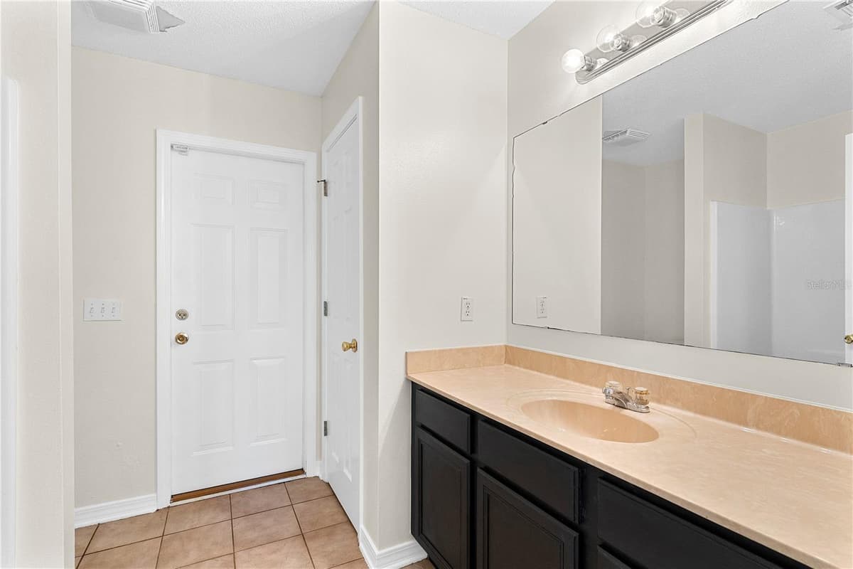 6622 HALLENDALE DRIVE — photo 9 of 12