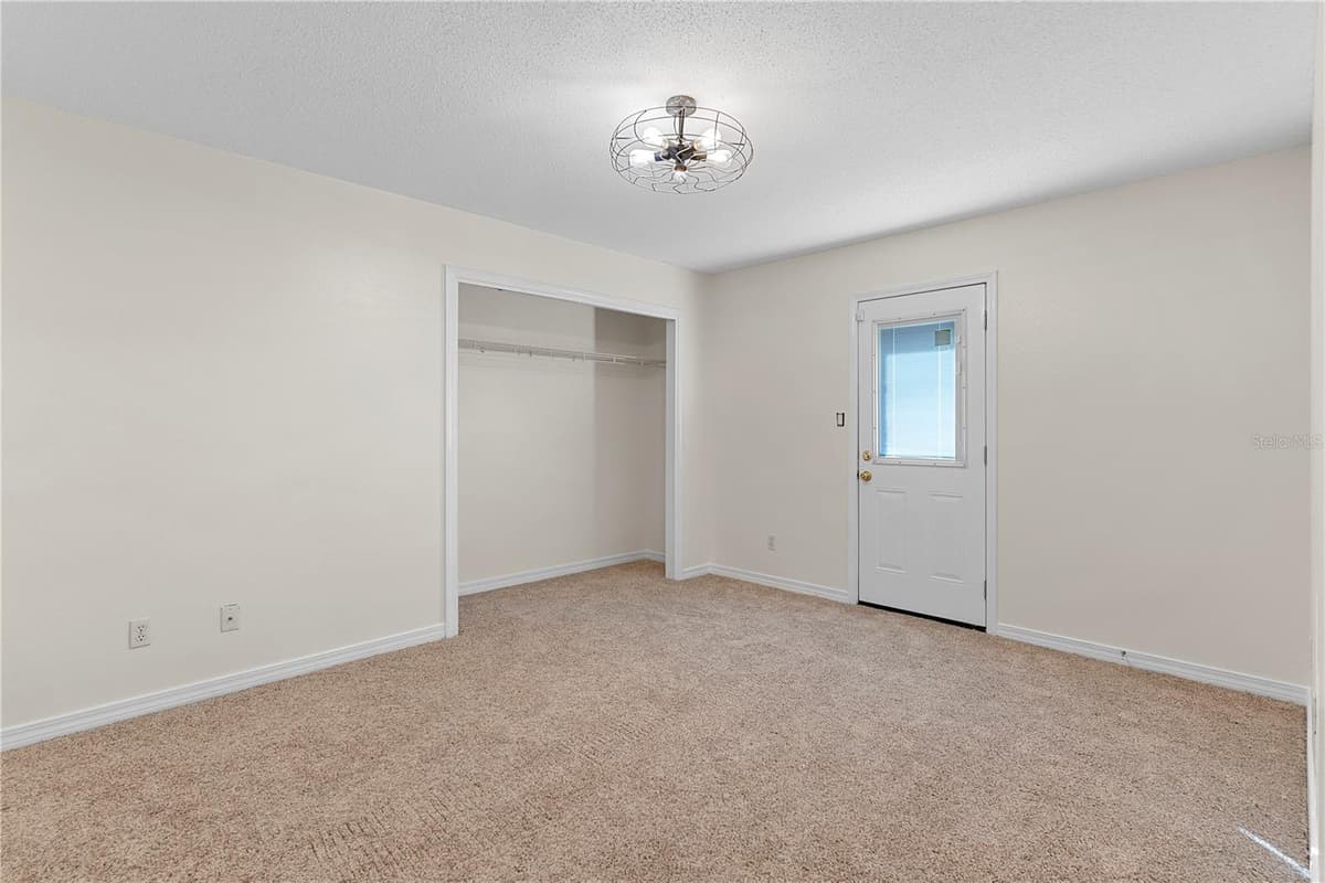 6622 HALLENDALE DRIVE — photo 10 of 12