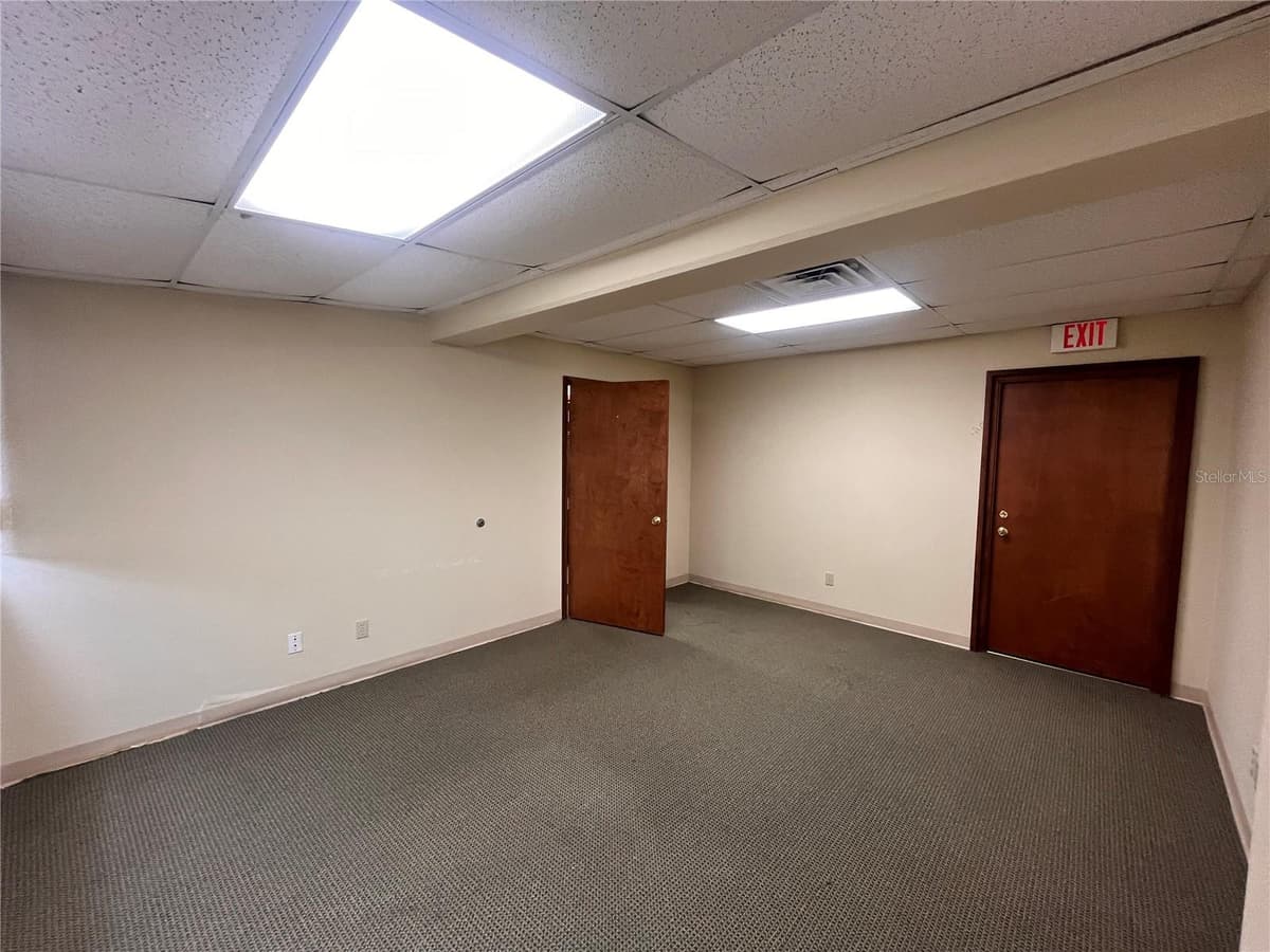 141 CENTRAL AVENUE — photo 10 of 12