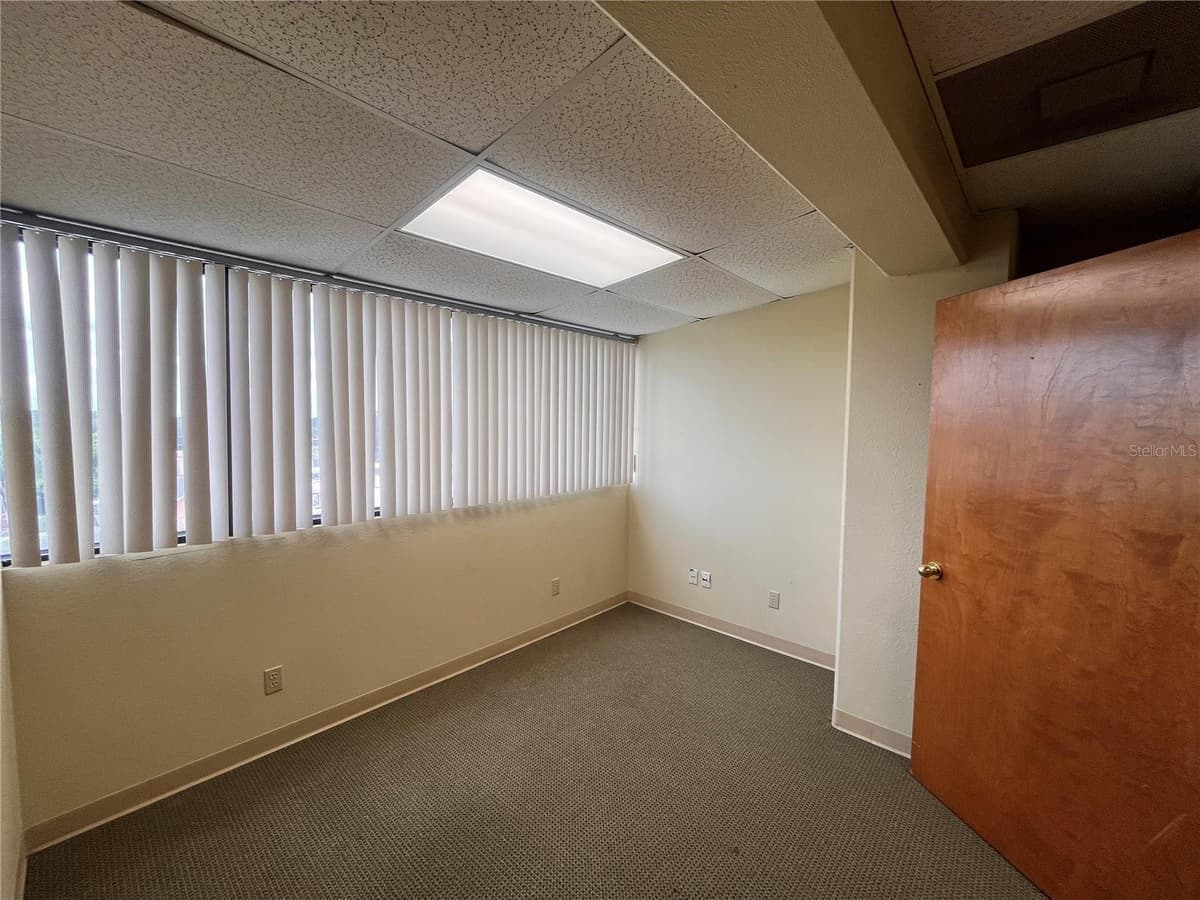 141 CENTRAL AVENUE — photo 7 of 12