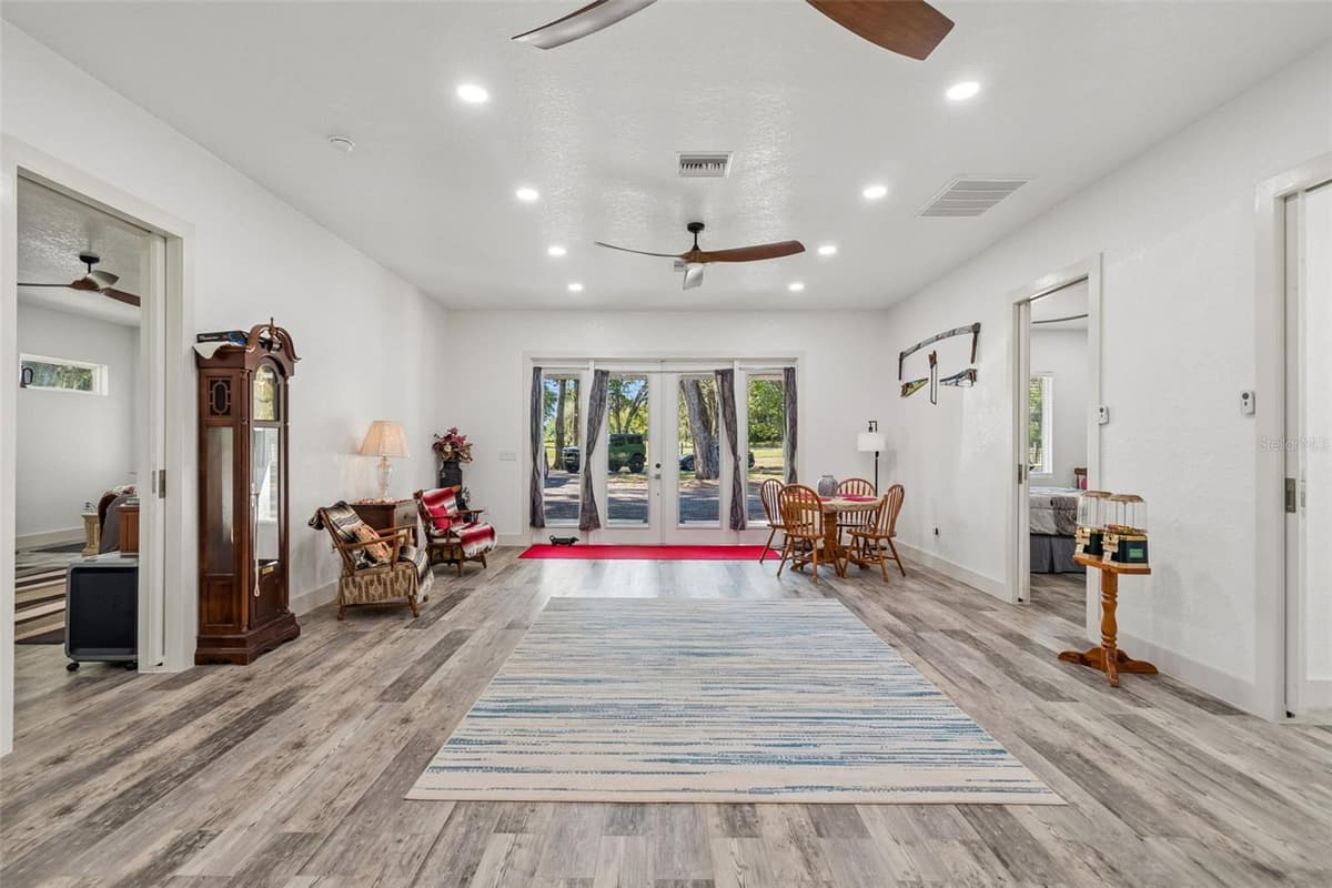 4300 CR 673 — photo 15 of 100