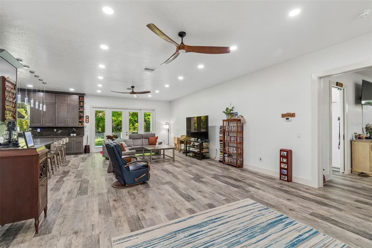 4300 CR 673 — photo 18 of 100