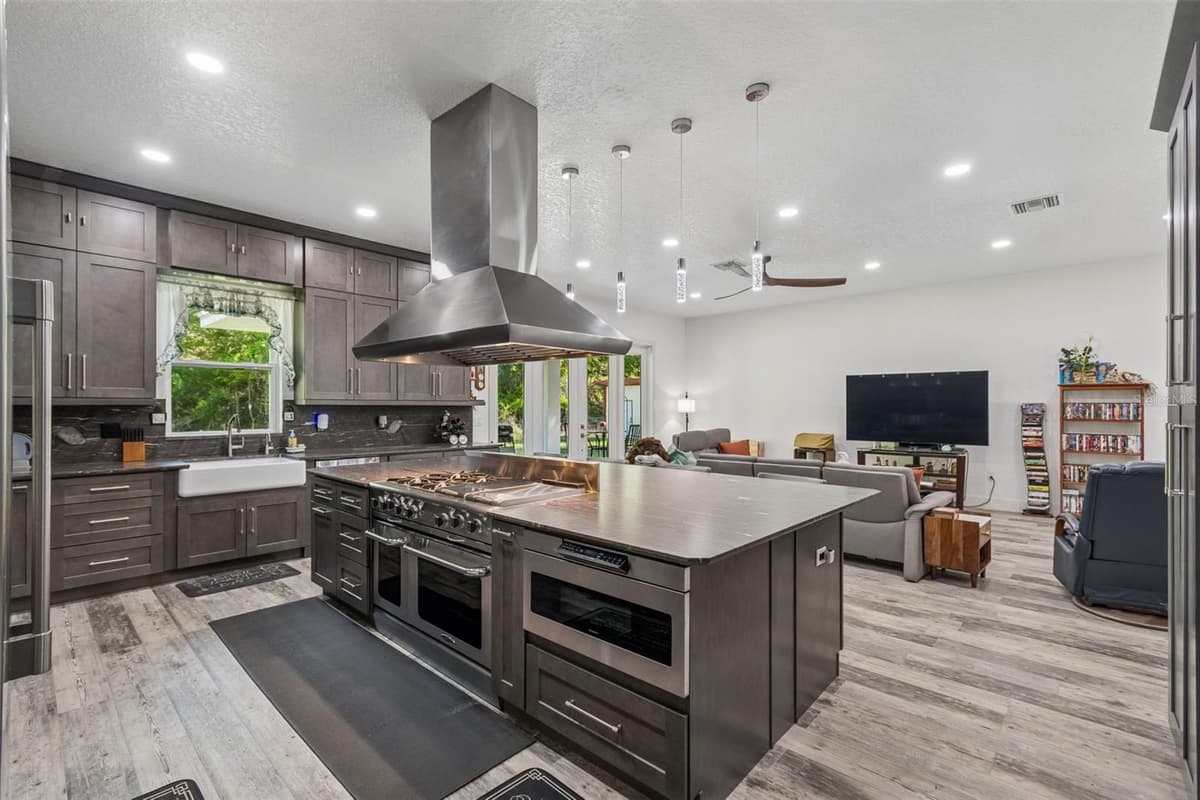 4300 CR 673 — photo 29 of 100