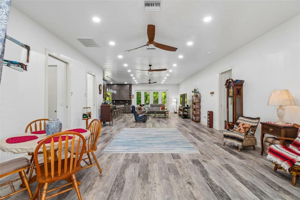 4300 CR 673 — photo 10 of 100