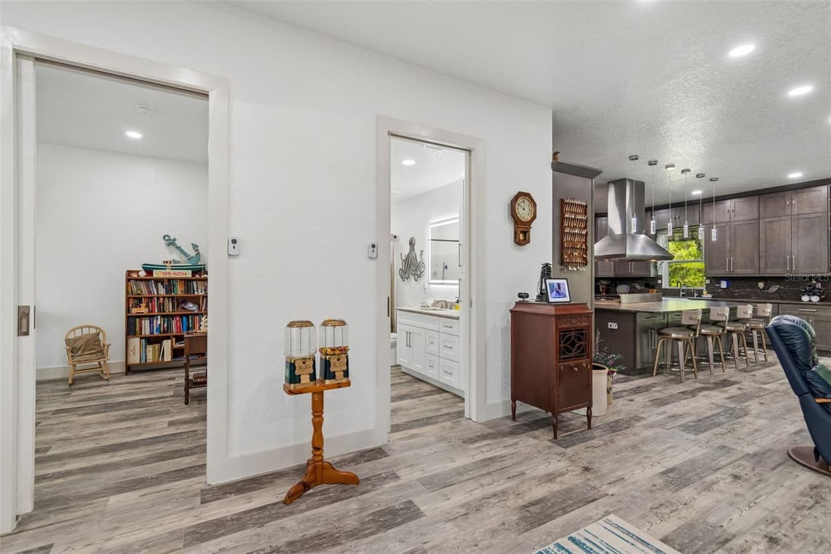 4300 CR 673 — photo 17 of 100