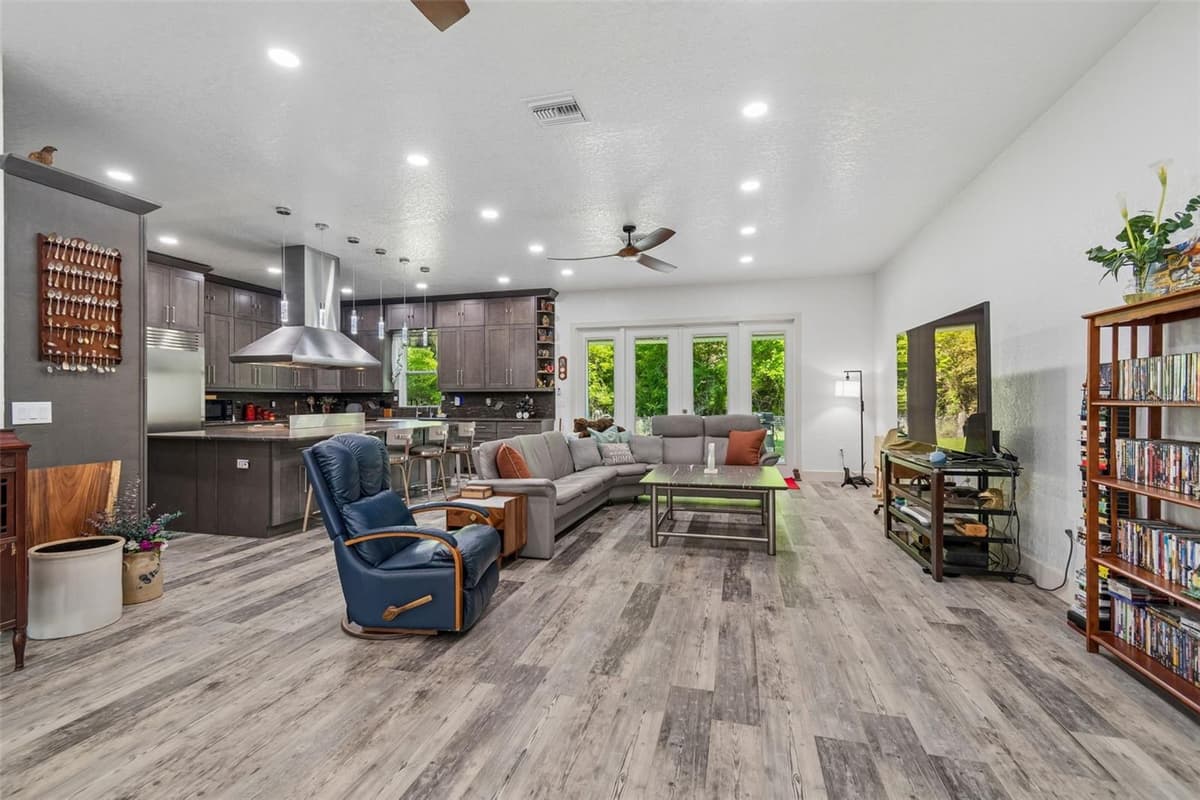 4300 CR 673 — photo 20 of 100