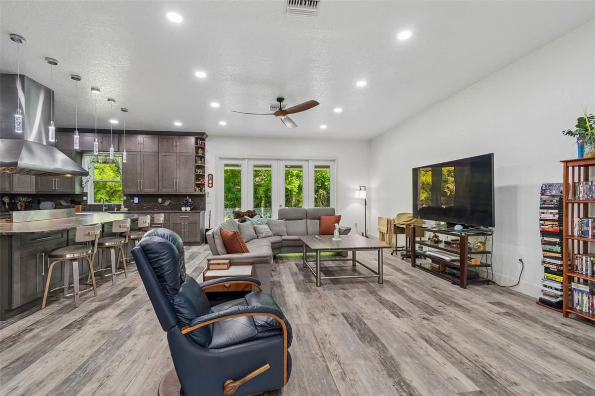 4300 CR 673 — photo 19 of 100