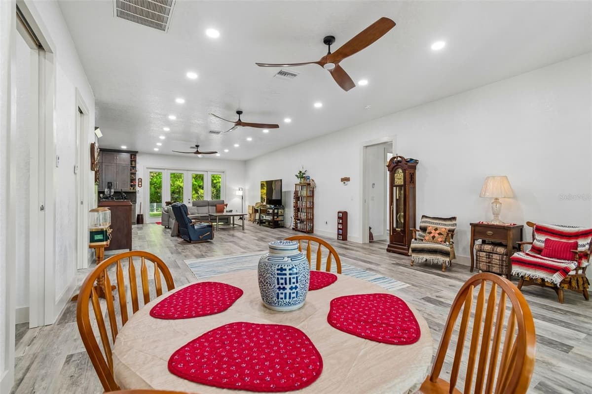 4300 CR 673 — photo 12 of 100