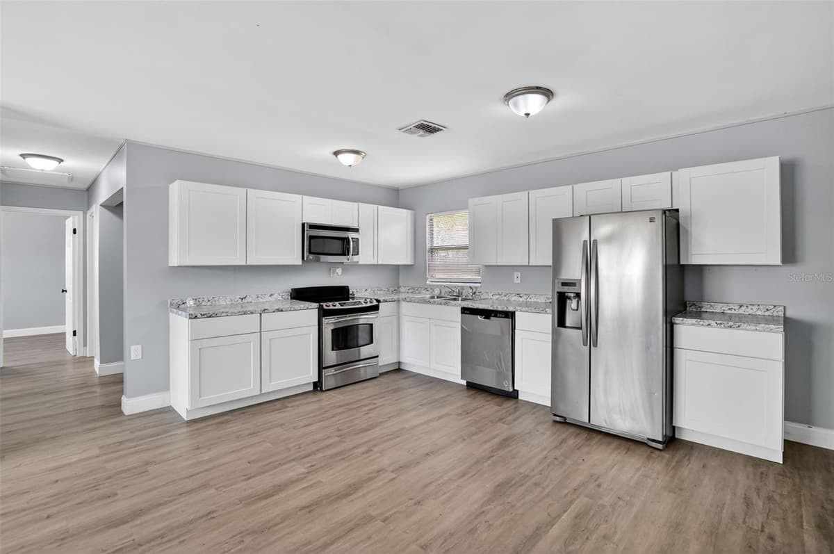 165 ANDERSON STREET — photo 70 of 84